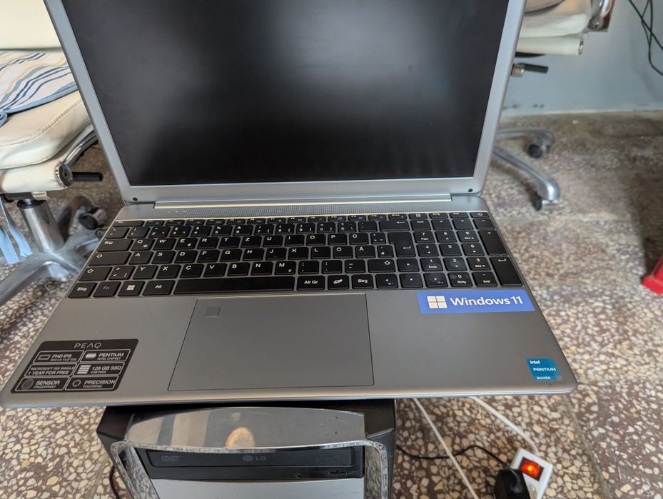 Laptop Peaq, Intel Pentium Silver
