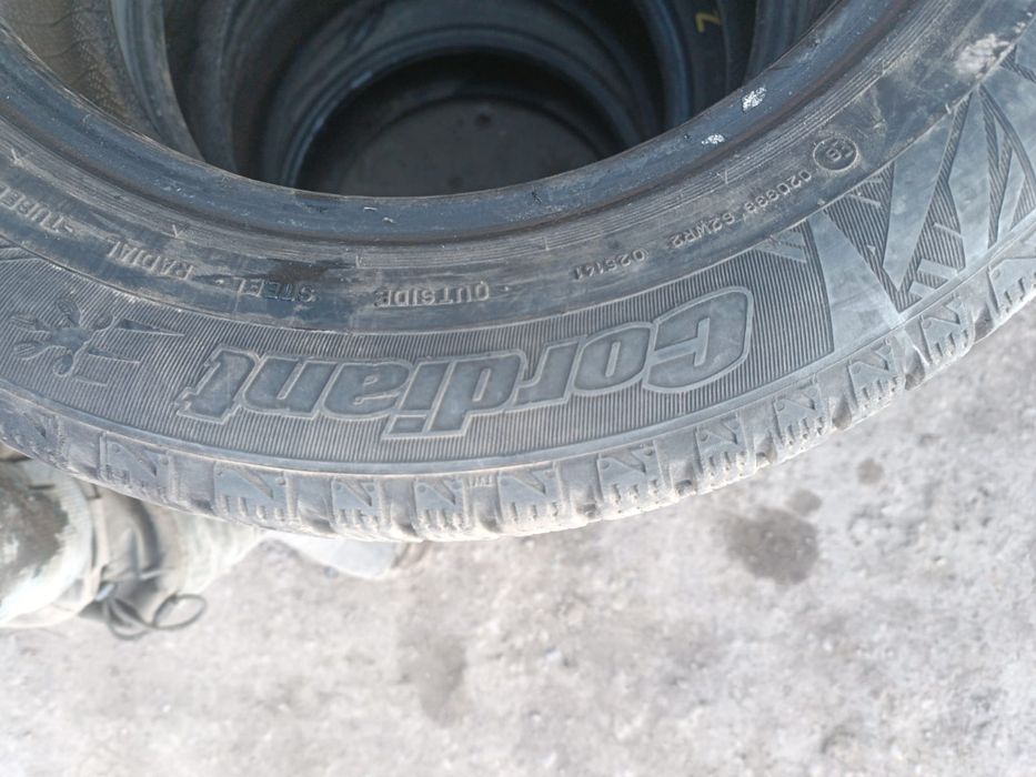 Продам зимние резины 195/60/15