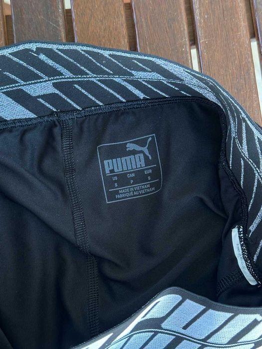Дамски къси панталони с клин PUMA (2в1) - размер S, Отлично състояние