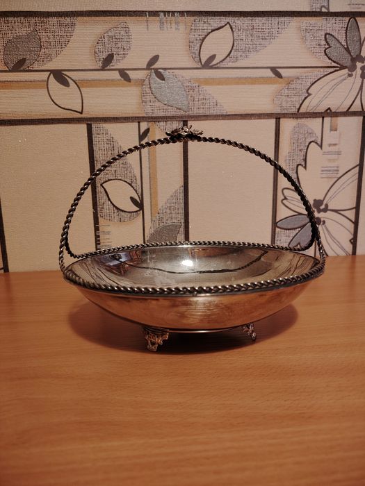 Продам вазочку из мельхиора