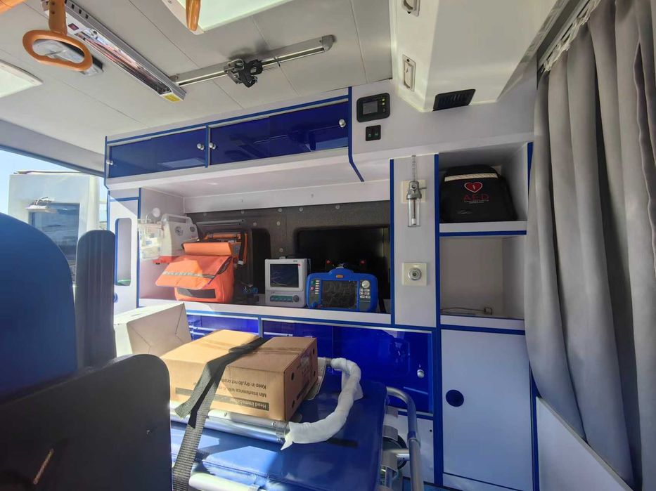 Машина скорой помощи внедорожник BAW Warrior Ambulance/ бензин/ заказ