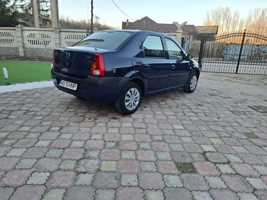 Vând Logan 1,4 cu 110 mii km