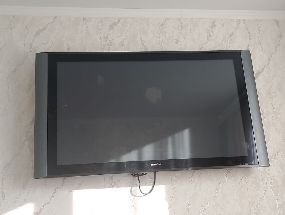 Продам телевизор в подарок Xbox 360 e