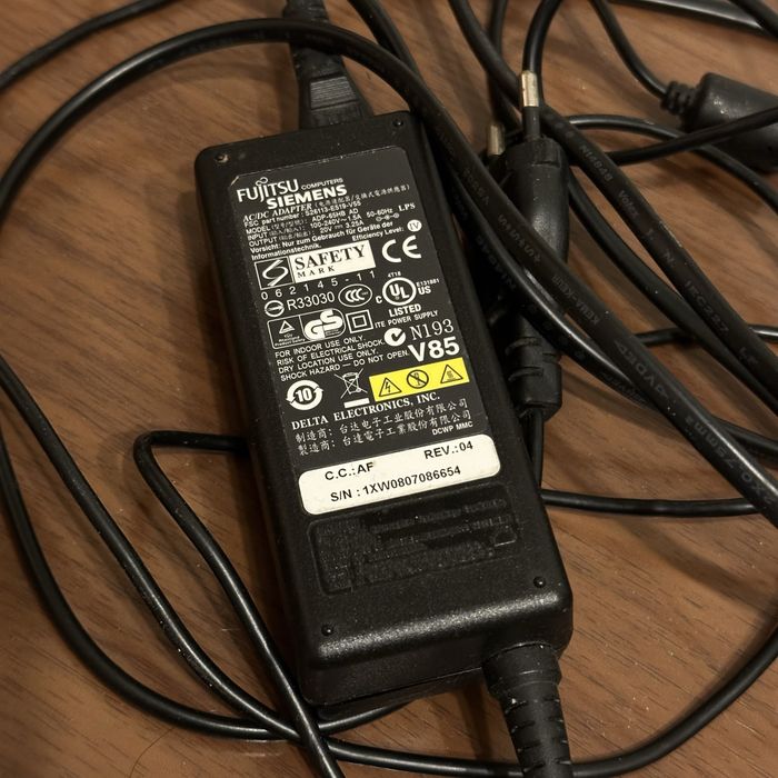 Ноутбук Fujitsu Amilo Li 2727