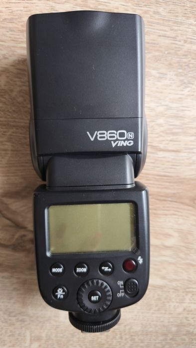 Светкавица Godox V860n за Nikon