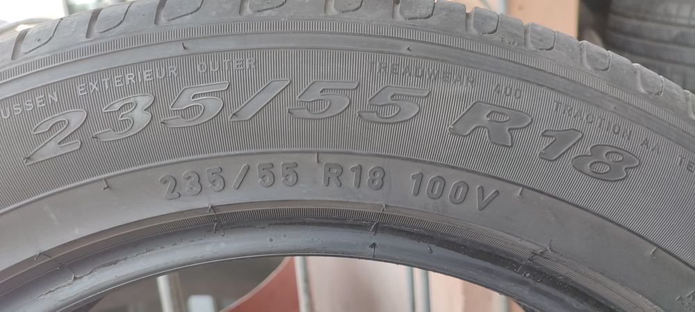 Pirelli 235_55_R18 sotiladi