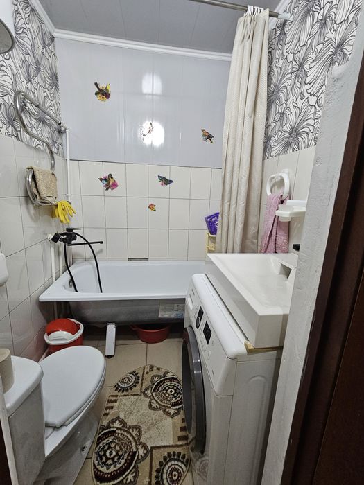 3 бөлмелі үй сатылады тез арада