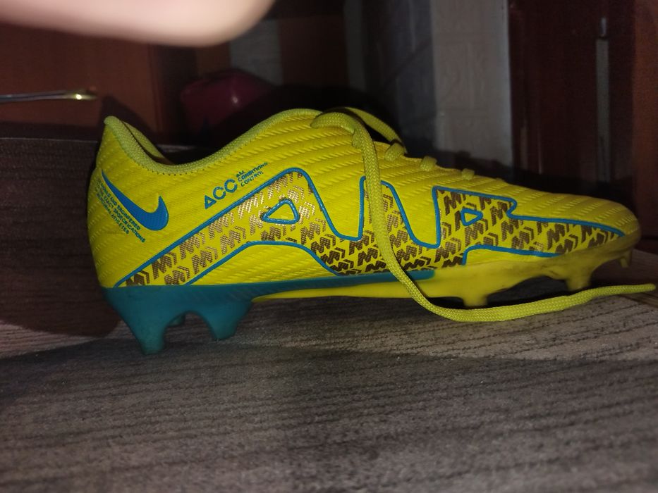 Бутсы очень хорошо