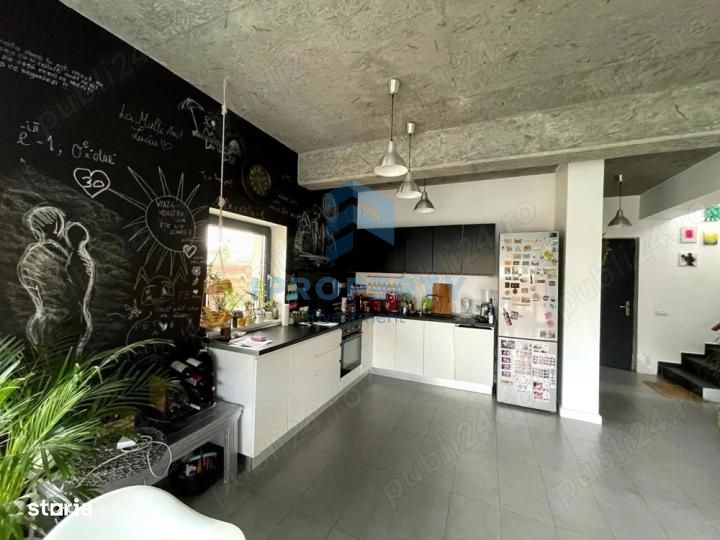 Vila | 4 Camere | Giulesti Sarbi | Curte 300mp | Centrala proprie |