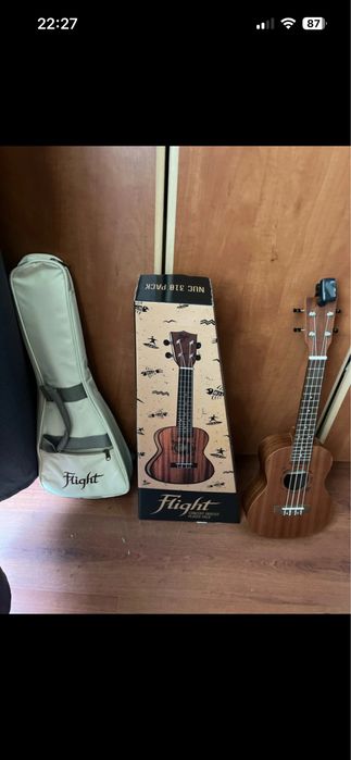 Pachet Ukulele Concert Flight NUC310 Pack+Accesorii, Ca nou,cu factură