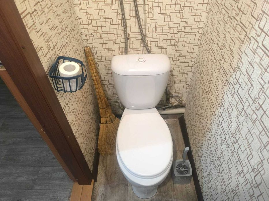 Продам квартиру на 1-м районе