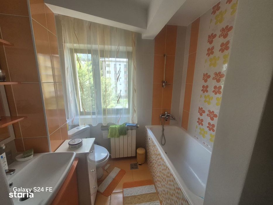 Apartament modern cu 3 camere de închiriat – Zona Mihai Eminescu