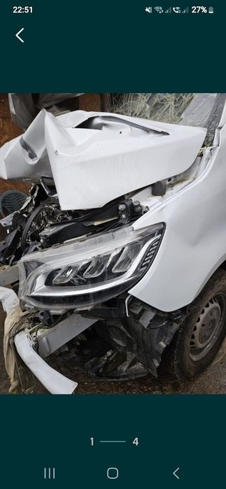Far stanga led mercedes sprinter 2022 provine din accident vezi foto