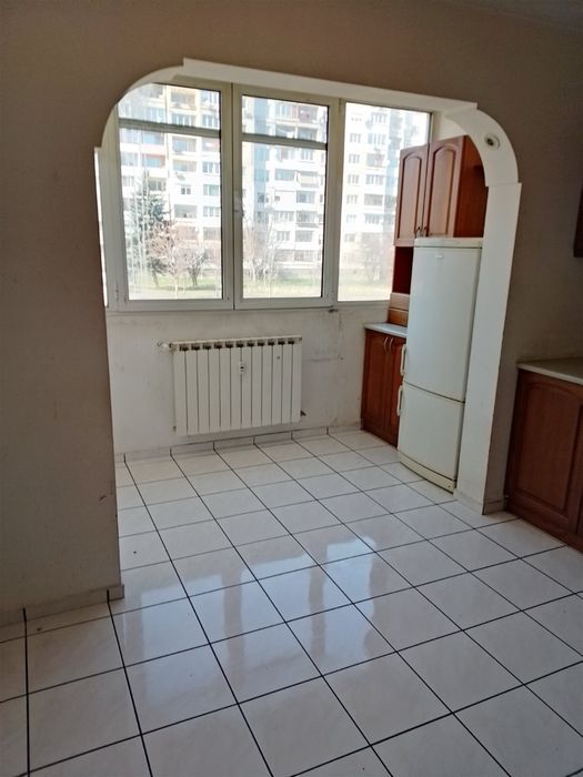 Дава се под наем Тристаен апартамент в София, Люлин 5 - 100 кв.м за 523.26 € - Снимка #2