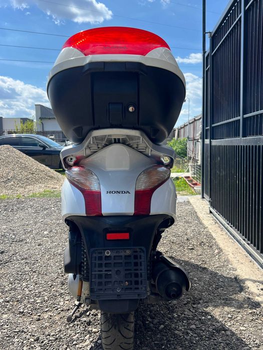 Scuter Honda S-wing 125 cc cu ABS