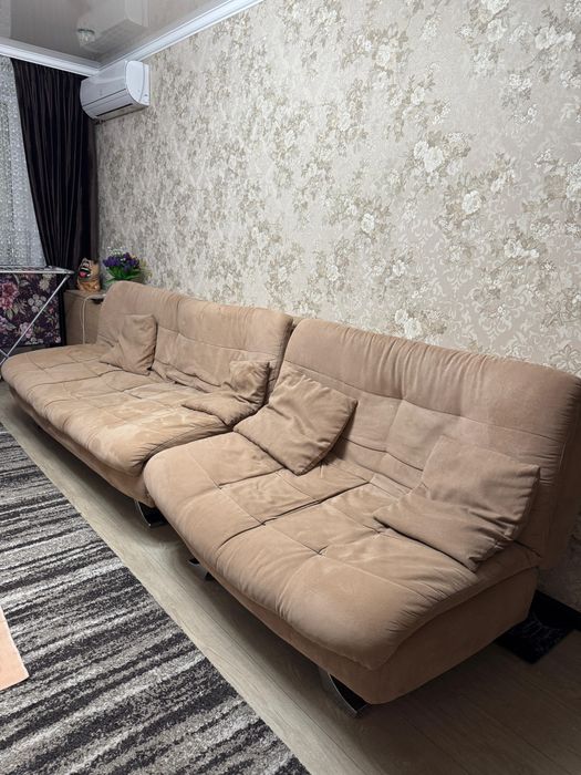 Продам диван + два кресла