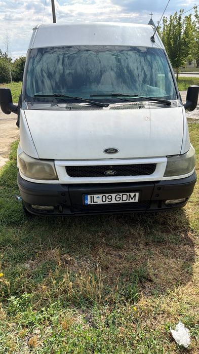 Vând s-au schimb cu duba marfa 3,5 T