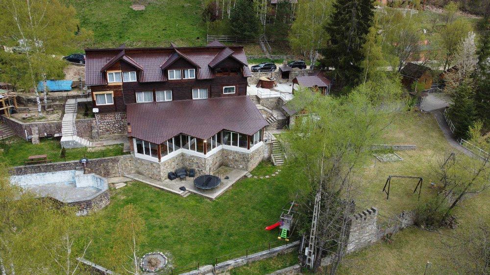 Afacere la cheie - Cabana Floare de stanca din muntii Retezat