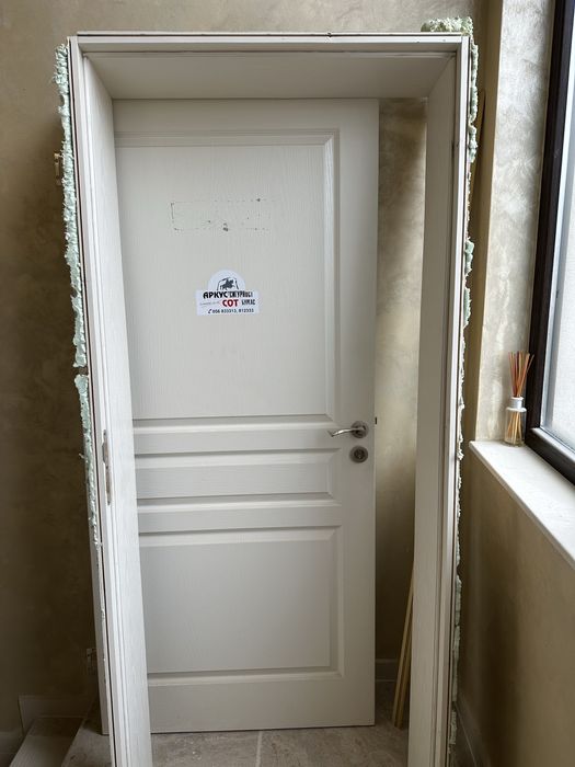 Лукс интериорна врата – RAL 1013, 90x200