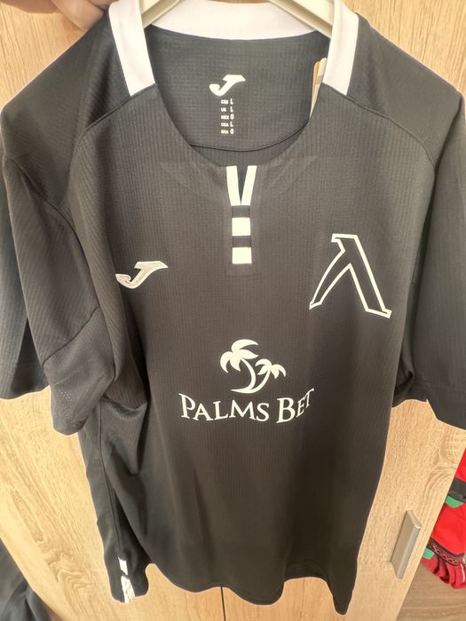 Футболни фланелки на Левски София , фланелка екип тениска фанелка