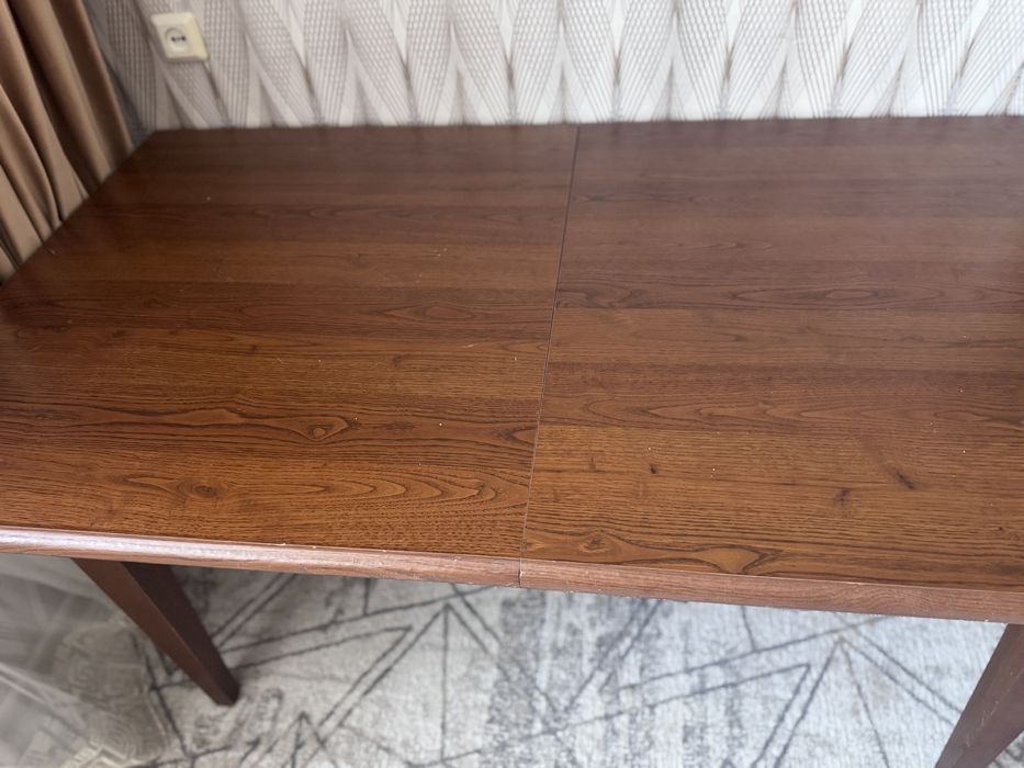 Продам деревянный стол 160×90 см