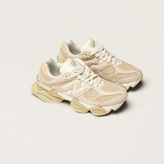 New Balance 9060 светло бежово