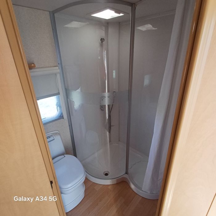 Vând rulota  bailey pangeant