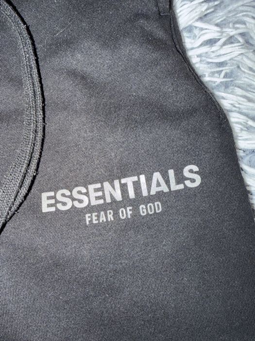 panaraloni essentials scurti