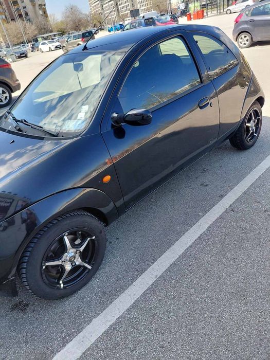 Продавам Ford Ka