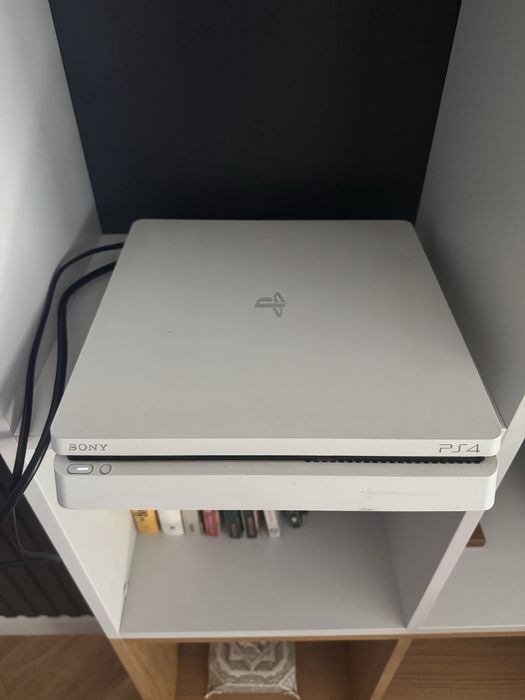 Playstation 4 slim СРОЧНО