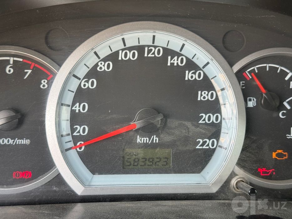 Lacetti 1.8 мотор сотилади