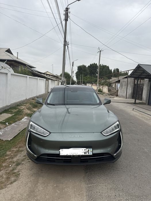 Aito Seres 5 Doual Motor