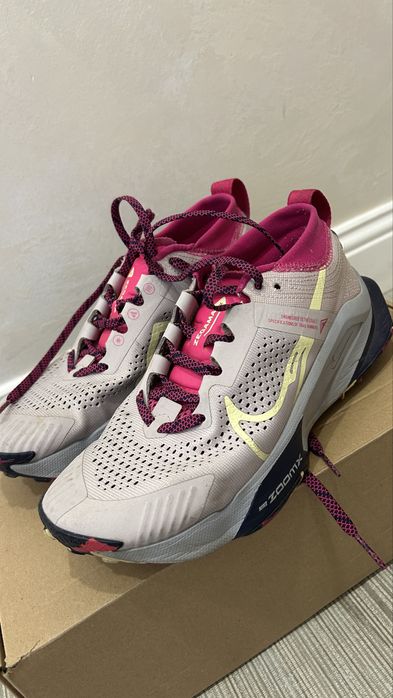 Кроссовки nike беговые 38р