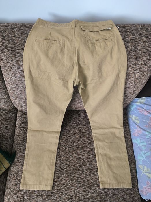 Коричневые брюки