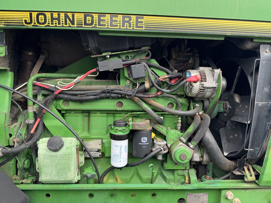 Tractor John Deere 7600