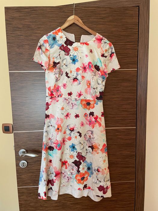 Рокля Mellini с цветя