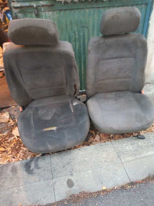 Авточасти за Ауди 80