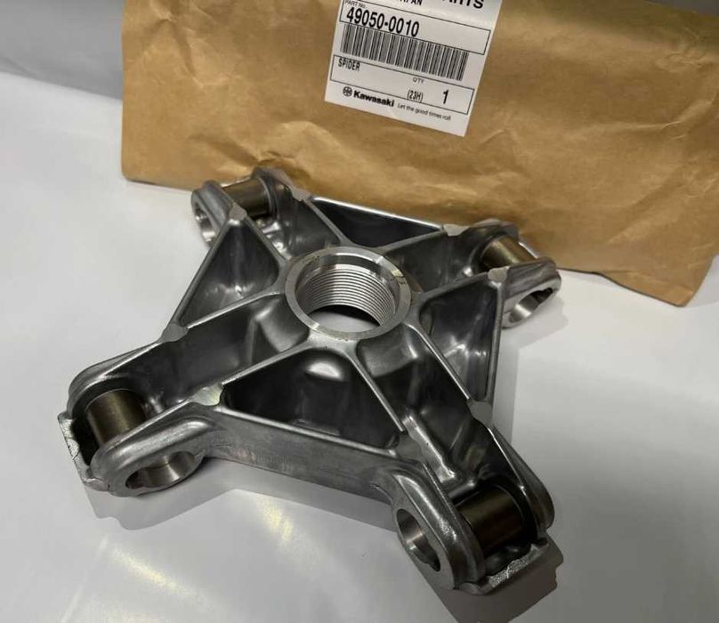 НОВА Кръстачка Спайдер за вариатор KFX700 Brute Force 750 KVF750 Ролки