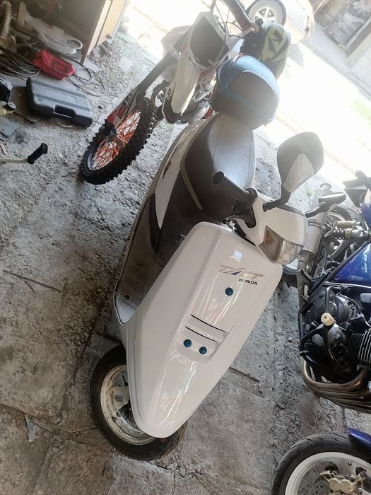 Продам скутер хонда такт 24
