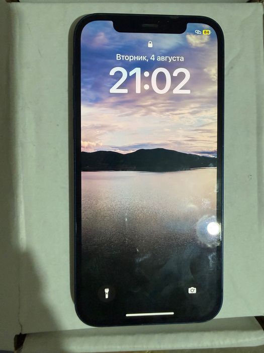 iPhone 12 с коробкой