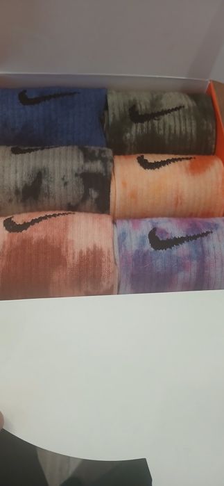 Чорапи NIKE , безшевни ароматизирани !