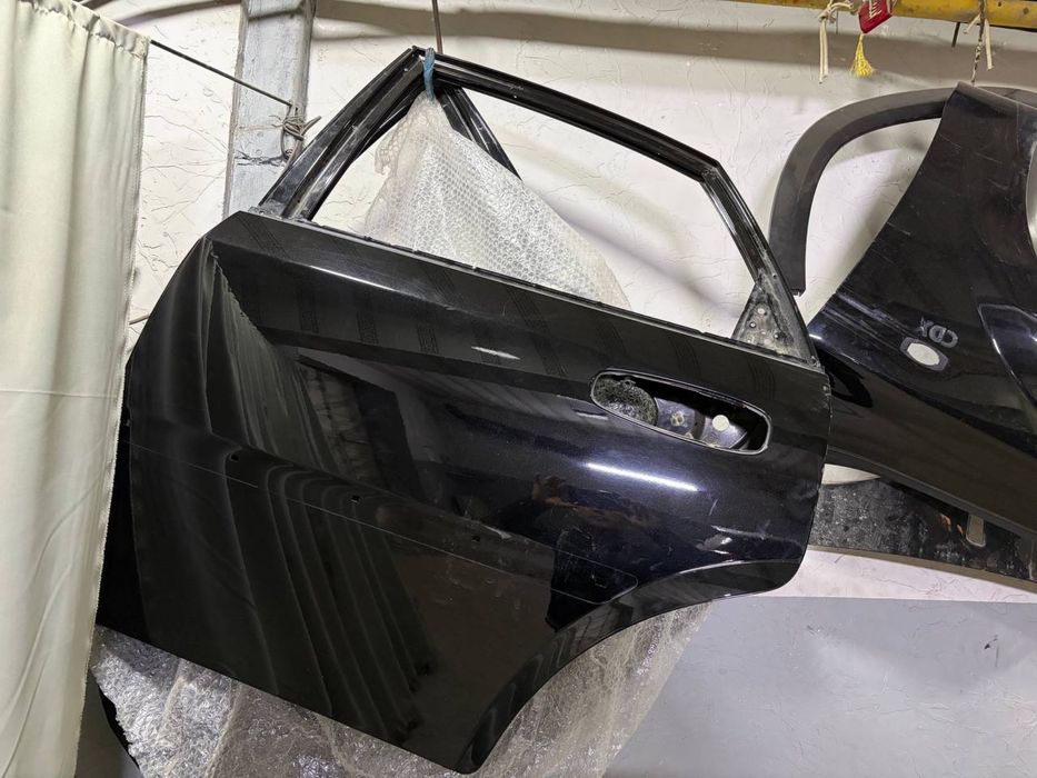 Gentra eshik oldi orqa