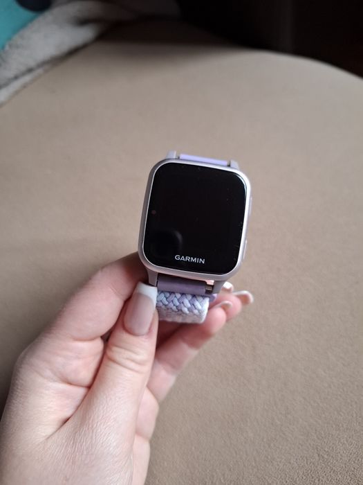 Смарт часовник Garmin Venu SQ