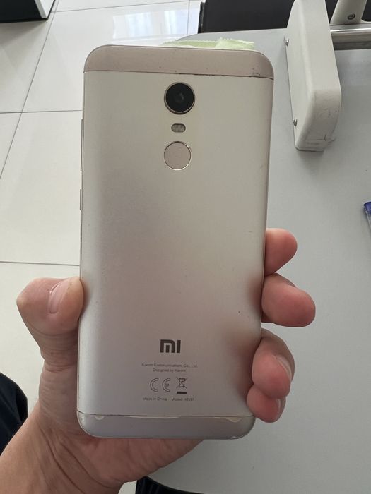 Редми 5 плюс таза усталган