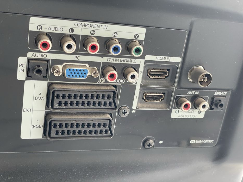 Большой телевизор, диагональ 42