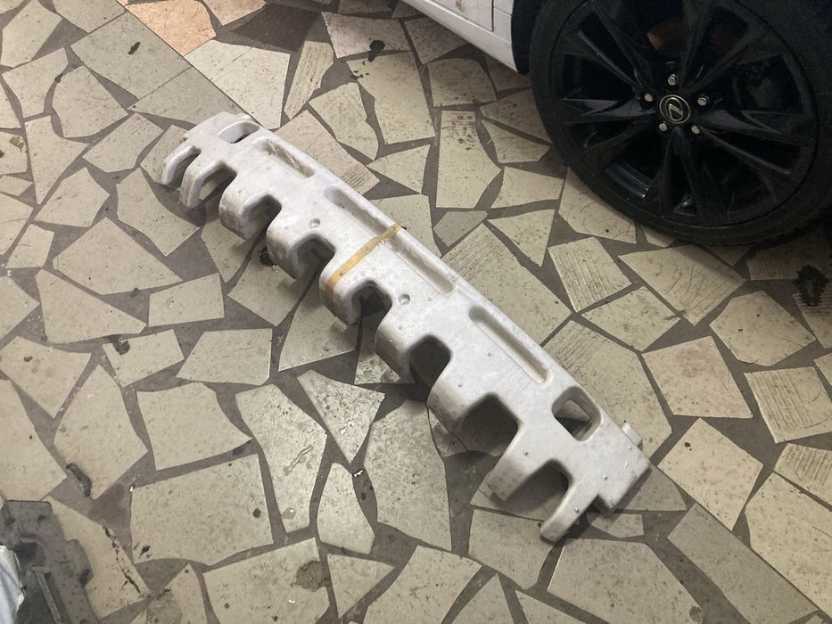 Абсорбер уплотнитель переднего бампера Лексус RX / Lexus RX