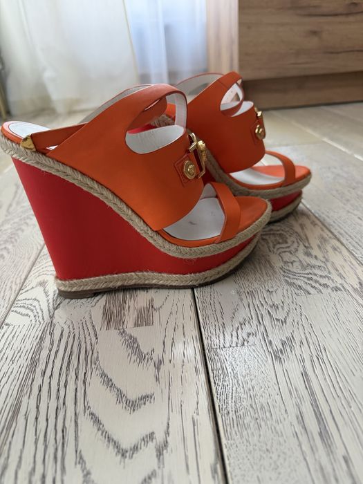 Сандали Versace с платформа