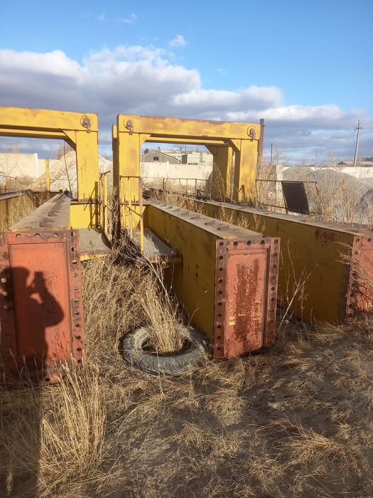 Продам козловой кран.