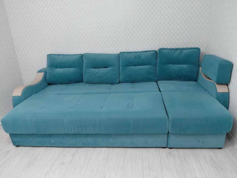 Продам диван в гостинную