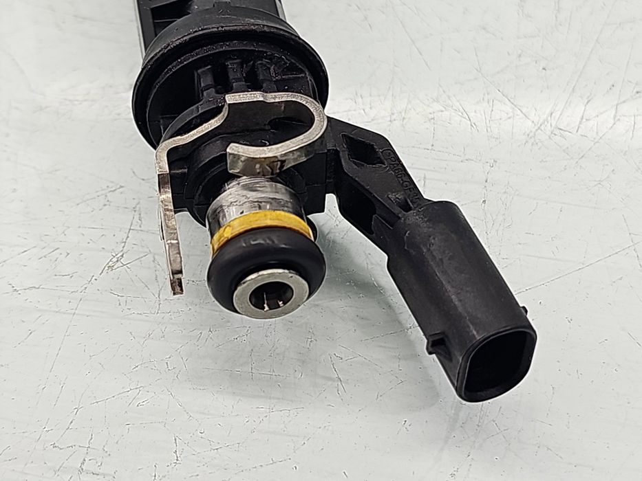 Injector Nissan Qashqai (2) [Fabr 2013-2017] 166001525R 1.3 Benz H5H47